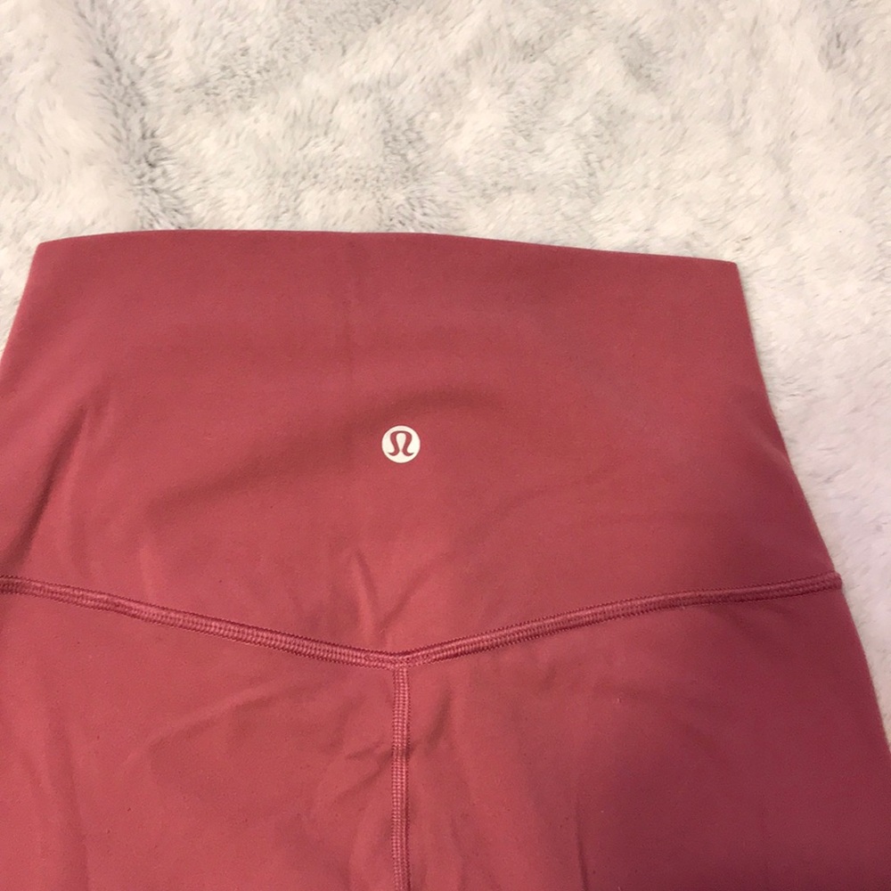 Lululemon stretchy leggings